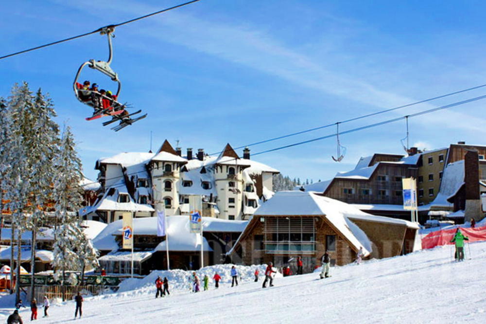 DOŽIVITE ZIMSKE ČAROLIJE SA TRAVELLAND-OM!