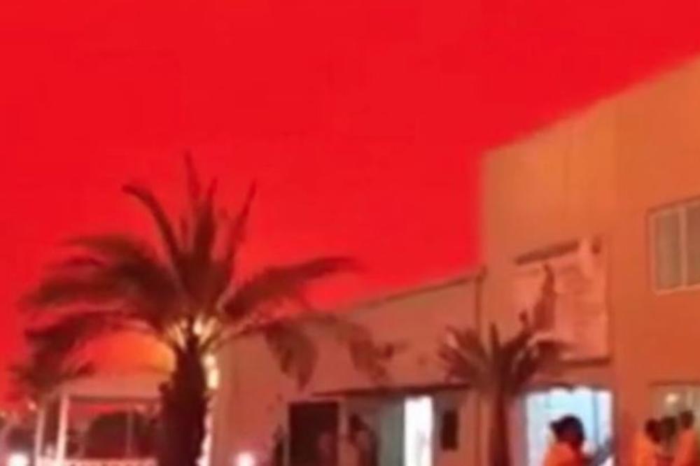 NEBO U INDONEZIJI JE POSTALO KRVAVO! Zna se zbog čega se dešava OVAJ FENOMEN (VIDEO)