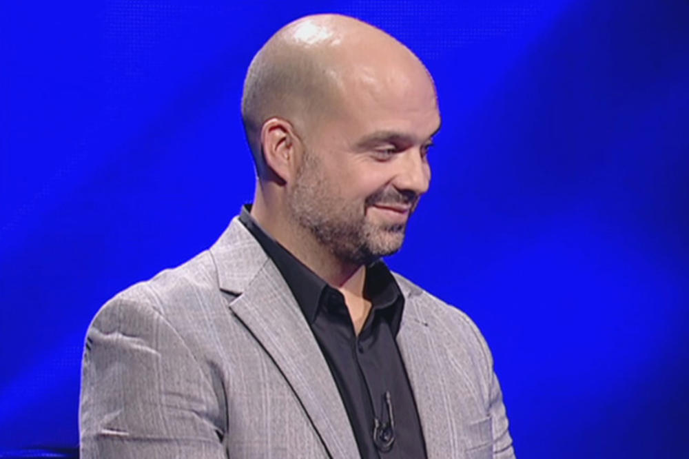 VODITELJ SE IZBLAMIRAO U KVIZU POTERA: I oni bi trebalo sve da znaju, a ovo što je Memedović uradio je NEOPROSTIVO!