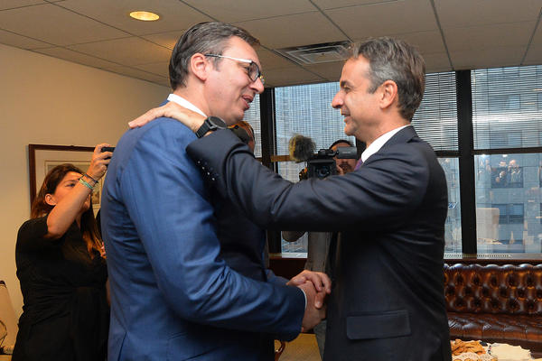 VUČIĆ SE U PONOĆ SASTAO SA MICOTAKISOM I ANĐELIJOM! Važni RAZGOVORI za Srbiju vođeni su u Njujorku (FOTO)