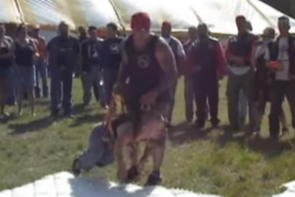 BACANJE PATULJAKA U DALJ, TRKA SA KAMILAMA: Ovo su najčudnija takmičenja koja ćete danas videti! (VIDEO)