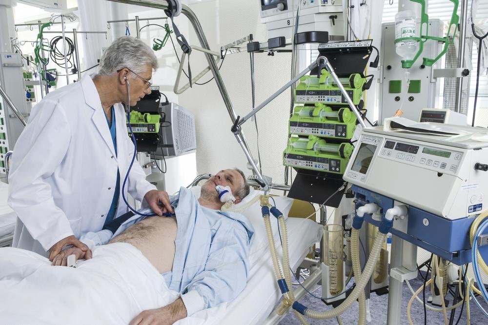 SPAVALA JOJ SA MUŽEM NA NJENOJ POSTELJINI! Kad je završio u komi, saznala za ljubavnicu! Isplivale slike