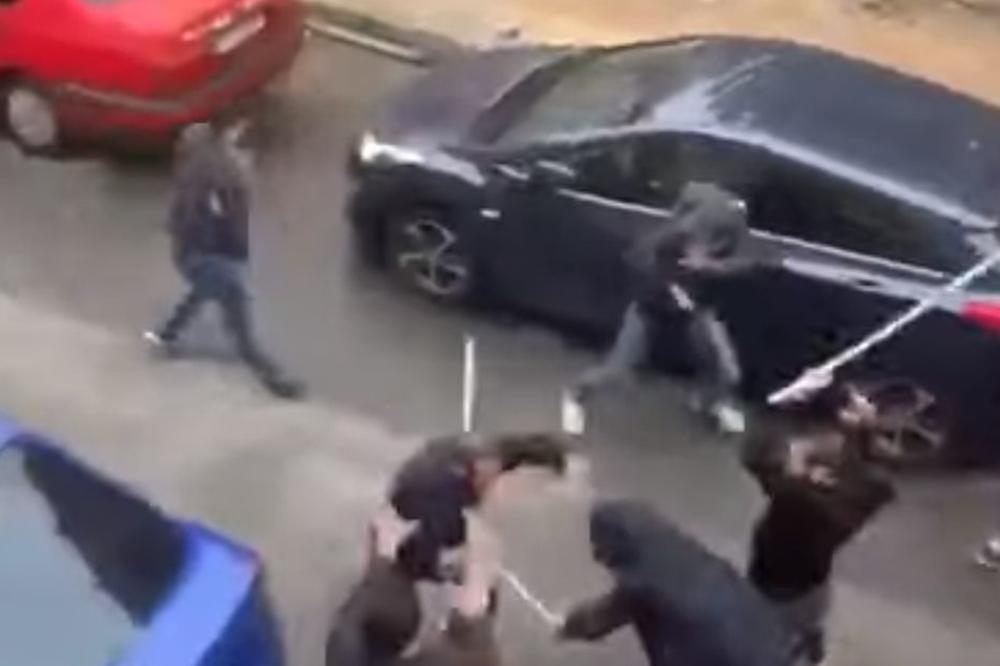 HULIGANSKI RAT NA ULICAMA: Pitanje je da li je živ posle ovoga! Iživljavanje, palice i polomljene glave!