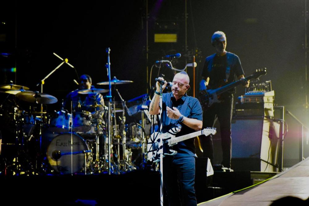 EROS RAMAZZOTTI SRUŠIO ARENU: Izašao je na binu i progovorio NA ČISTOM SRPSKOM! (FOTO) (VIDEO)