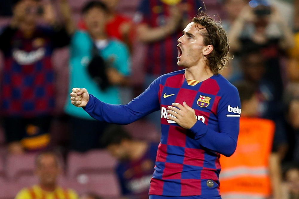 BOLJE MU IDE IGRICA, NEGO PRAVI FUDBAL: Zvezda Barse se pohvalila kako razbija u 'Menadžeru' - sa drugom ekipom!