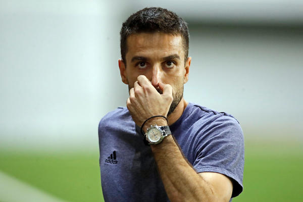 VOŽDOVAC BEZ TRENERA PROTIV ZVEZDE ZBOG 'NEODLOŽNIH OBAVEZA': Admin Zmajeva zapušio usta svim teoretičarima zavere!