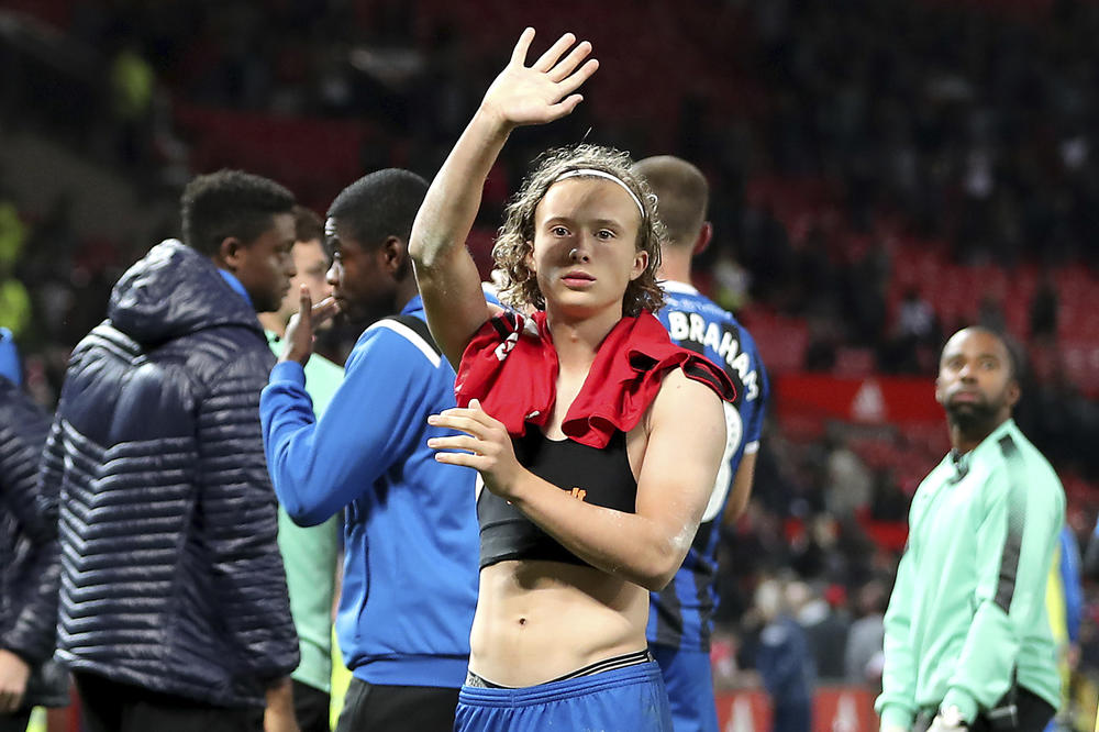 AGAINST MODERN FOOTBALL: Dao gol Mančesteru, pa ujutru morao na kontrolni - hit priča stiže iz Liga kupa Engleske!