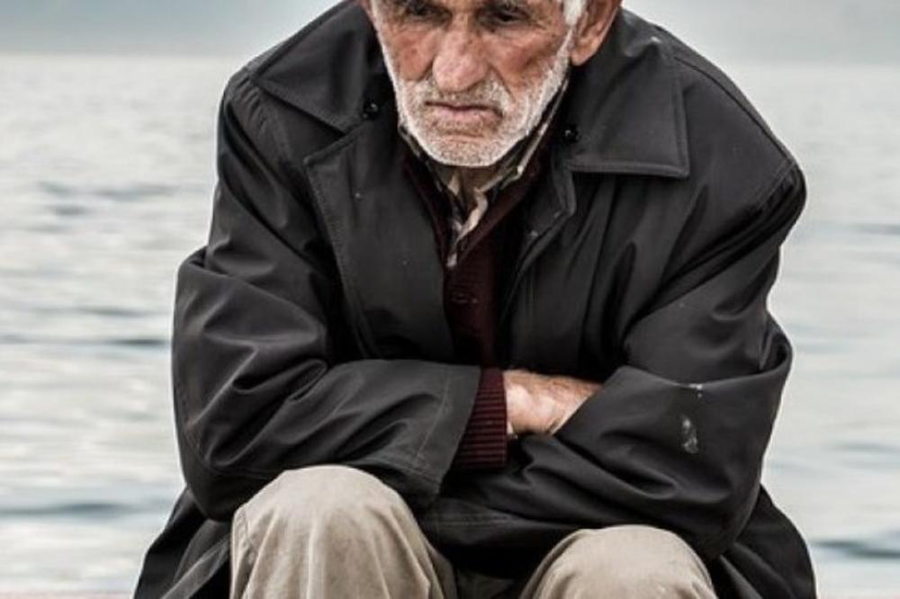 JEDNO JUTRO TATA ME JE POZVAO JECAJUCI I GUŠEĆI SE U SUZAMA! Ispovest momka je PRETUŽNA, a razlog SUZA još GORI