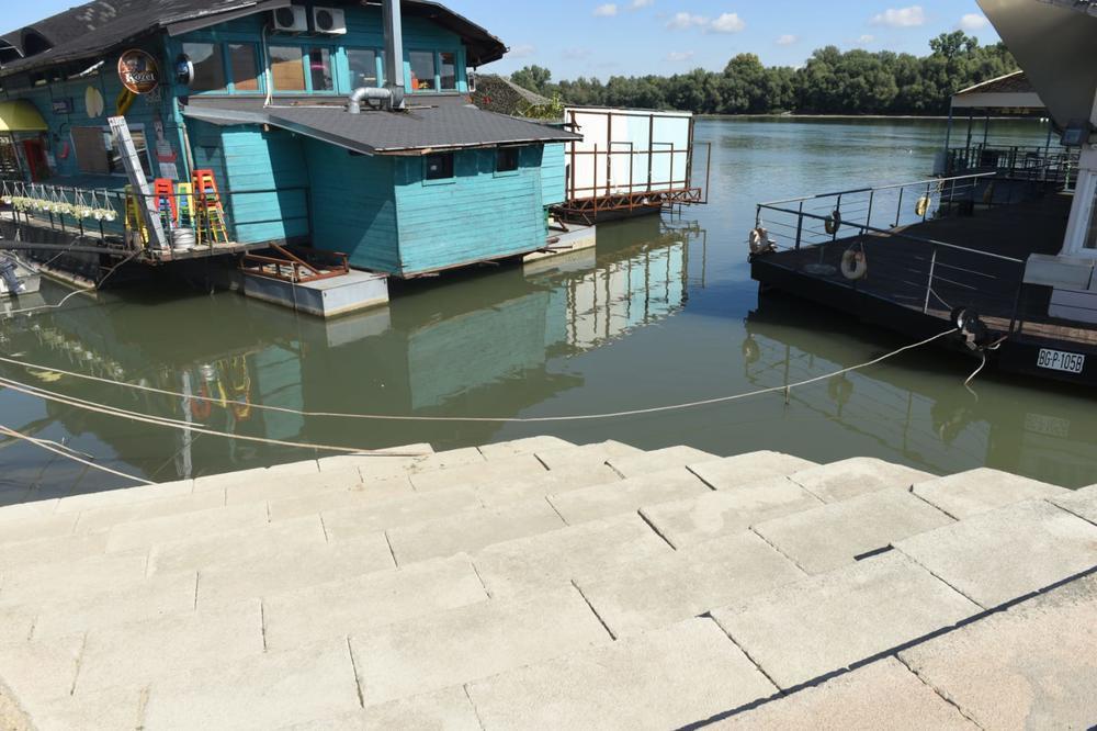 TAČNO NA OVOM MESTU JE PRONAĐENO TELO MLADIĆA KOGA SU IZUBIJALI U ZEMUNU! Bio je ispod SPLAVA, unakažen (FOTO)