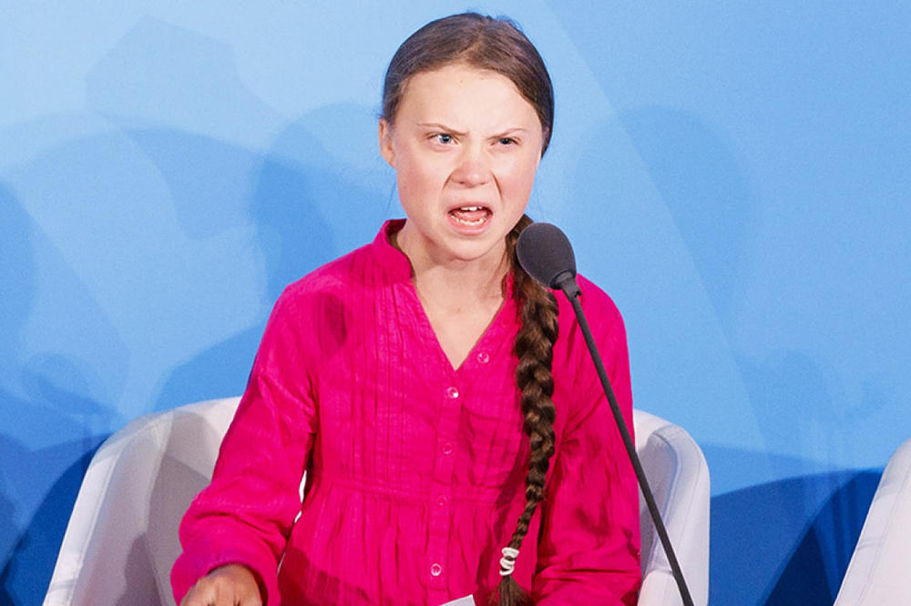 GRETA IMA RIVALKU: Upoznajte devojku koju prate TRAMPOVI LJUDI! (VIDEO)