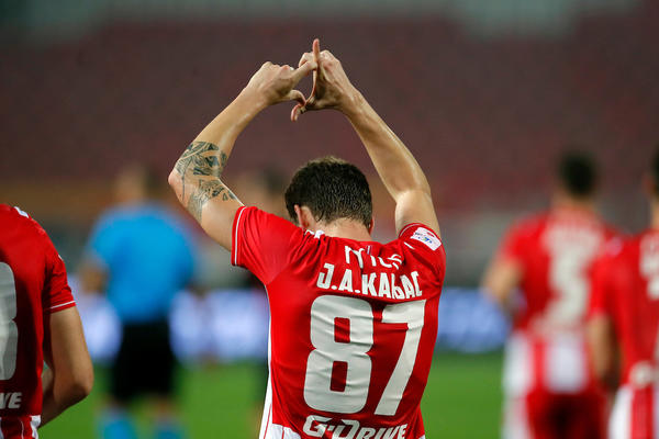 Kanjas finansijski upropašćava Zvezdu, a nije ni registrovan za Superligu!