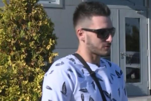 POGLEDAJTE ŠTA RADI BAHATI ZOLA NAKON DISKVALIFIKACIJE! Ovo je dokaz da je POROČAN? Previše poleteo!