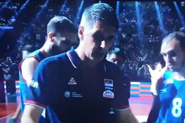 BEŽI VIŠE U PI**U MATE**NU, BRE: Slobodan Kovač poludeo na tajm-autu tokom finala sa Slovenijom!