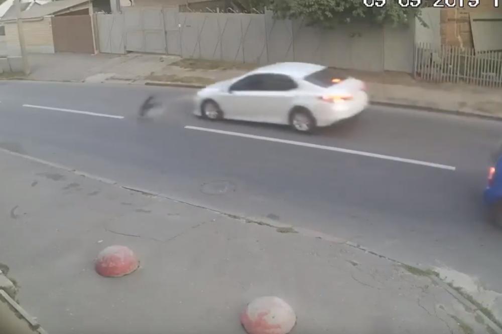 AUTO UDARIO DEČAKA I BACIO GA U VIS NEKOLIKO METARA: Neverovatno je šta se dogodilo posle toga i kako je preživeo!