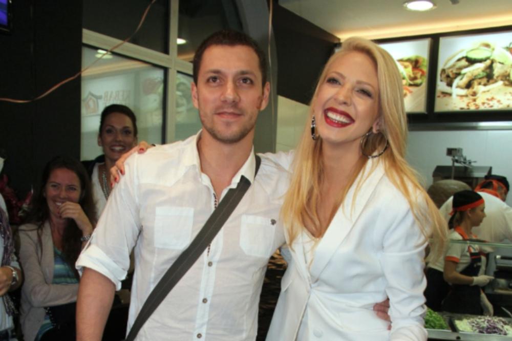 MILICA TODOROVIĆ PO SVAKU CENU HOĆE DA SE POMIRI S RADETOM: Uhodi ga, seli se u njegov kraj?! On neće ni da čuje!