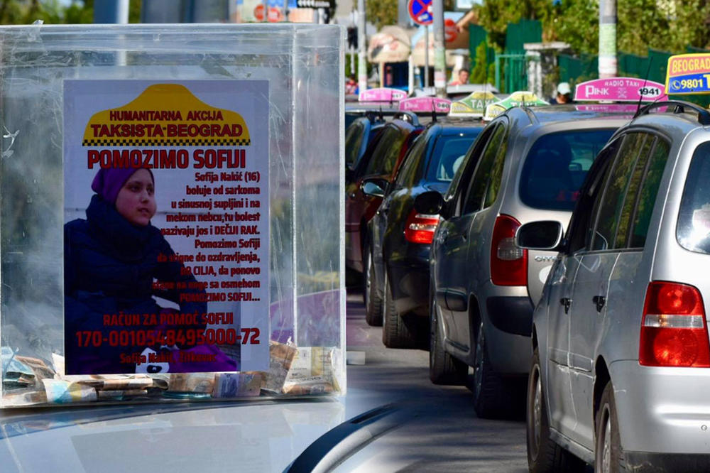 SVAKO ZLO ZA NEKO DOBRO! Taksisti napravili KOLAPS u saobraćaju, ali su zato organozovali HUMANITARNU AKCIJU!