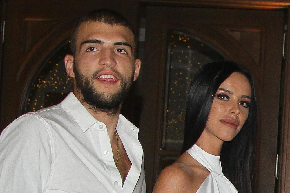 PRODAVALA PILIĆE NA PIJACI: Ovo niste znali o Bogdani, a da li su to znali Veljko i Ceca?!