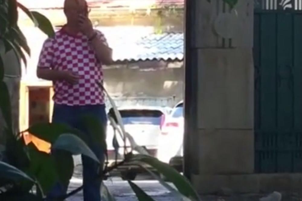 DA LI JE OVAJ LUD? Kinez u hrvatskom dresu paradira Beogradom, a Delija i Grka na sve strane!