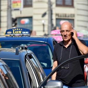 "Prolazili smo Čačak kad je pitao da svratimo do.." Novosađanka u 3 ujutru SELA U AUTO SA NEZNANCEM, PRIČA ŠOKIRA