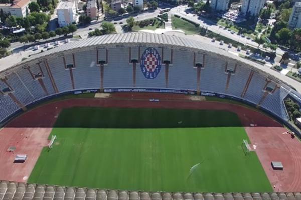 KORONAVIRUS UNAKAZIO I HRVATSKI FUDBAL: Sve se zatvara!