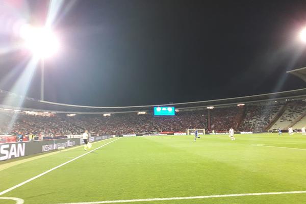 OVO NIKO NIJE ŽELEO DA VIDI NA MARAKANI: Olimpijakos gostuje Zvezdi, a na tribinama veoma ružna slika!