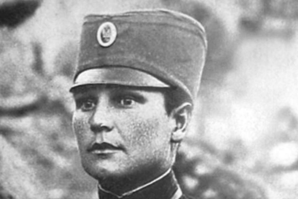 ZABRANJENI INTERVJU MILUNKE SAVIĆ! Uzeli su mi ordenje i slike, sada sam kao MRTVA, reči su SRPSKE HEROINE!