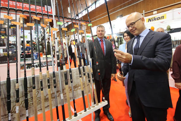 POČELI 52. MEĐUNARODNI SAJMOVI LORISTA: Gradonačelnik Vučević prisustvovao otvaranju!