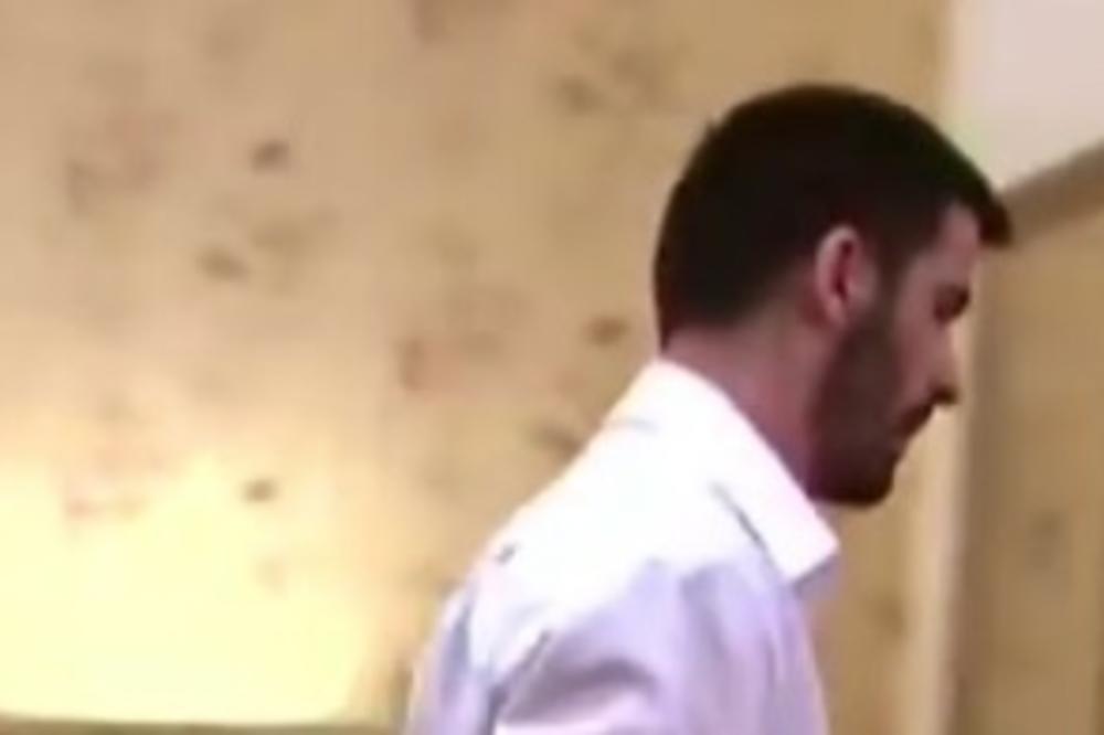 SLAVNOM GLUMCU PRETI ZAVTORSKA KAZNA: Žene su LUDELE za njim, a sada je uradio nešto NEDOPUSTIVO!