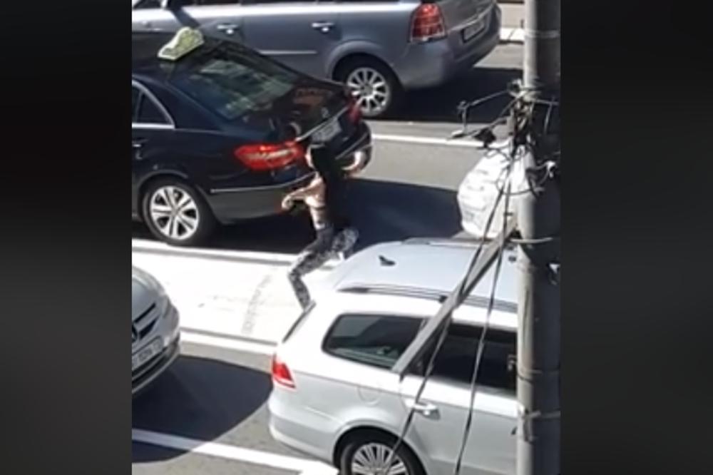 USRED BEOGRADA DOK TAKSISTI PROTESTUJU ONA TVERKUJE SAMO TAKO: Snimak koji je zapalio Srbiju! (VIDEO)