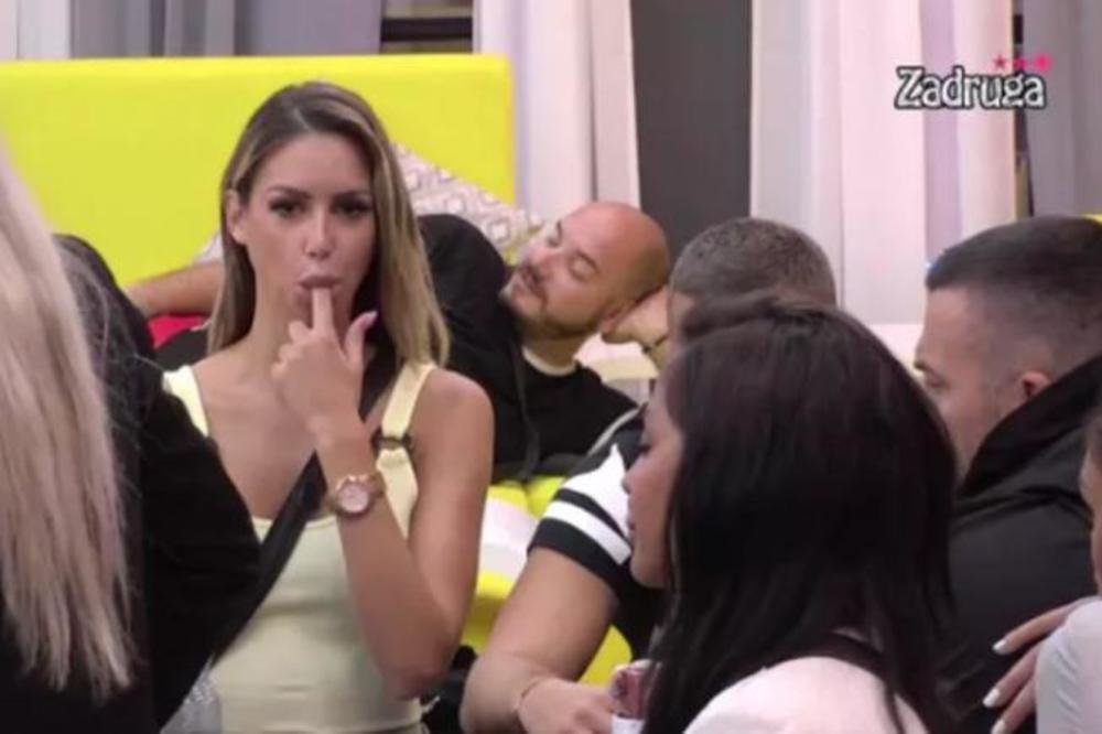 IVA GRGURIĆ POLIZALA PRST, PA GA GURNULA KARIĆU: On skočio KAO OPAREN! Neprijatna situacija za CRNIM STOLOM!