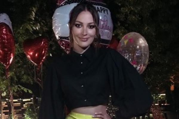 ALEKSANDRA LILA SUZE NA SVOM ROĐENDANU: Prija otkrila šta se DEŠAVA između nje i Filipa, pa se dotakla Brene i Bobe