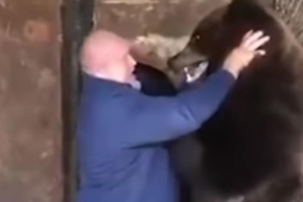 TOTALNO LUDILO! RUSKI MMA BORAC DAVIO MEDVEDA: Nećete verovati kako se borba završila!