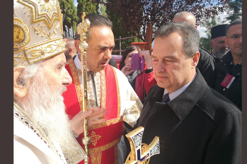 DAČIĆ SE SUREO S PATRIJARHOM IRINEJOM: U manastiru Žiča slavi se 800 godina SPC (FOTO)