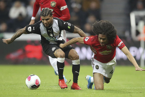 MANČESTER U KANALU: Njukin debitant 'pokopao' Đavole, Vukovi napravili senzaciju - šampion na kolenima!