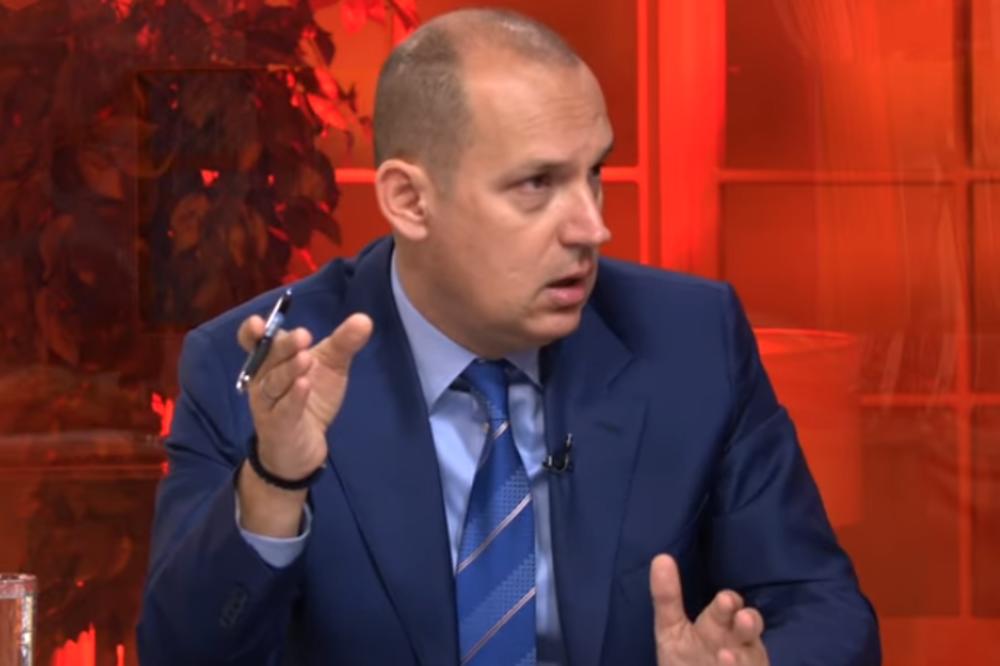 "DA SMO PRIČALI DA JE POTREBNA VEZA, PROCENAT VAKCINACIJE BI BIO 100 POSTO"! Lončar apelovao pred novu sednicu