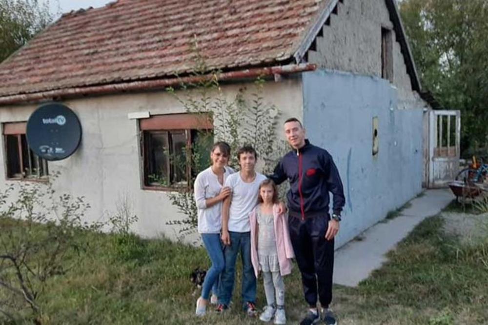 JOVAN SAŠA I ANA MARIJA SA TATOM ŽIVE BEZ VODE I KANALIZACIJE! Zrenjanin je u suzama, VIDITE KAKVA JE OVO BEDA
