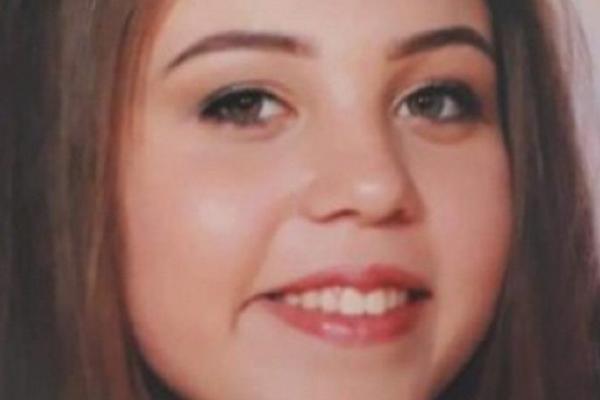 ANĐELA (14) IZ SUBOTICE JE NESTALA: Dečko je noću izvukao iz kreveta, od tada joj se gubi svaki trag!