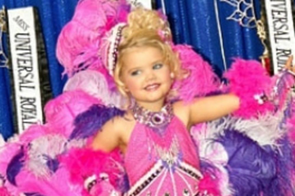 NAJLEPŠA DEVOJČICA AMERIKE KRILA JE BOLNU TAJNU: Majka je terala na dijetu, solarijum...Evo kako izgleda danas!