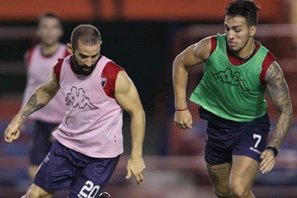 POGINUO ARGENTINSKI FUDBALER: Mladi vezni igrač oduzeo sebi život skokom sa terase!