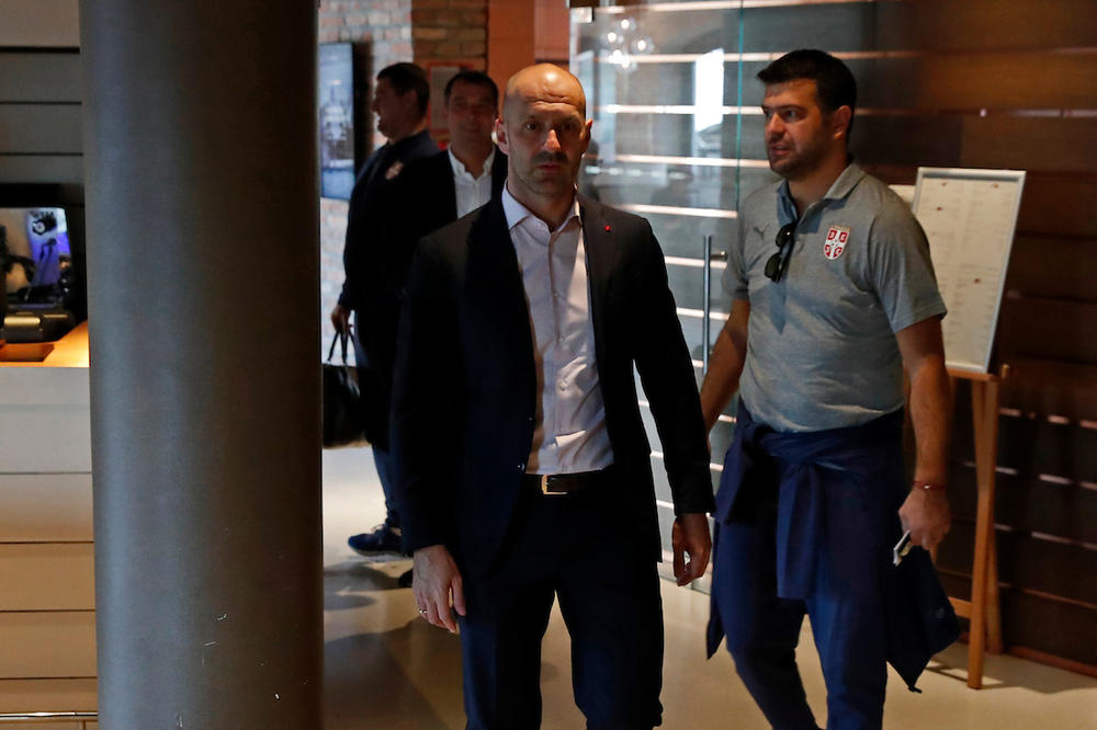 SRBIJA DOBILA NOVOG SELEKTORA: Ilija seo na vruću Stolicu!