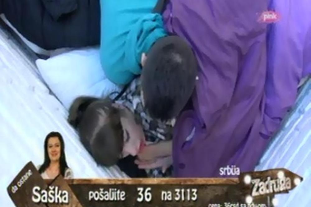 KULIĆI FOLIRAJU CELU NACIJU ZARAD JEFTINIH POENA: Posle drame i najave ABORTUSA, Miljana i Zola opet TRESLI KREVET