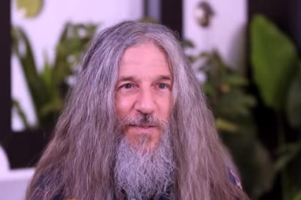 NAZIVALI SU GA ODVRATNIM STARCEM: Onda je POTPUNO promenio svoj izgled, kada se ponovo pojavio SVI su zažalili!