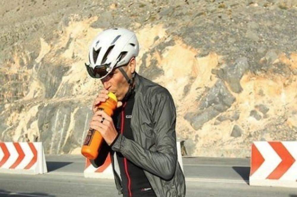 JEZIVE FOTOGRAFIJE BICIKLISTE BRAJKOVIĆA: Noga mu se potpuno osušila, nešto gore od ovoga danas nećete videti!