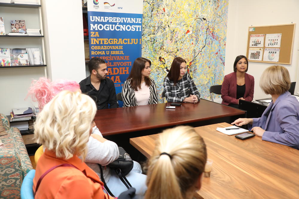 MENTORSKA PODRŠKA ZA 500 MLADIH ROMA! Ovo je šansa za NJIHOVO ZAPOSLENJE