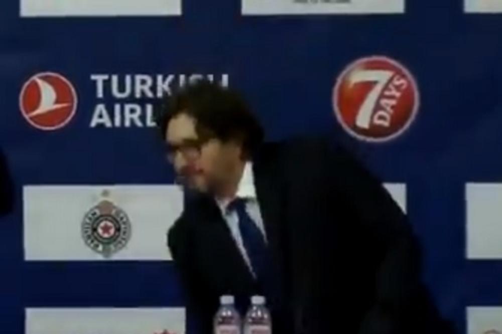 ZAŠTO JE OVAJ STO CRVEN? Trinkijeri je ponovo hit na društvenim mrežama, opet je pokazao koliki Grobar je postao!