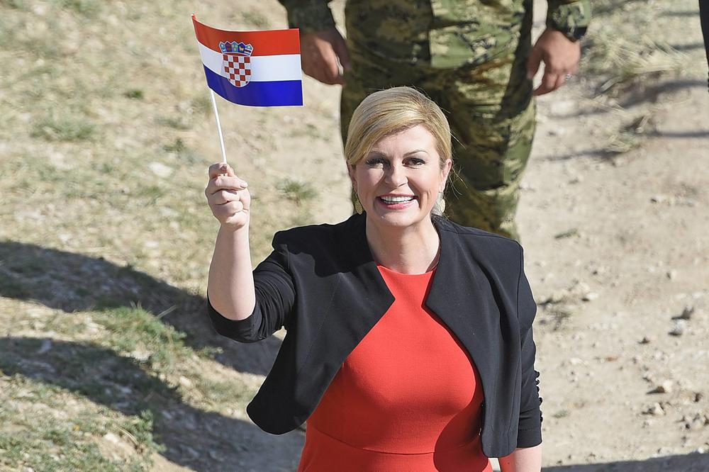 KOLINDA SE OPET IZBLAMIRALA, SAD KAO NIKAD PRE: Rekla da je vodila decu u Vukovar, a ona se nisu ni rodila!