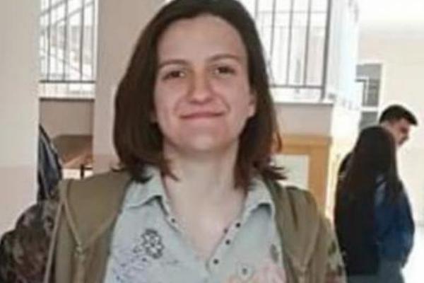 UMRLE SU TVOJE OČI... Majka se POTRESNIM STIHOVIMA oprostila od brutalno ubijene Lane