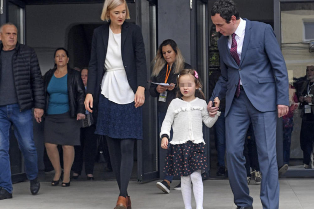 ALBANCI STREPE OD KURTIJEVE ŽENE RITE! NORVEŽANKA VEDRI I OBLAČI KOSOVOM! Ima BRDO LOVE i sve konce drži u rukama