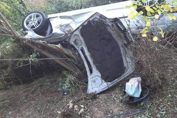 DVA KARAMBOLA POTRESLA NIŠ: Jedan vozač mrtav pijan napravio udes, drugi sa BMW-om udario u betonski zid!