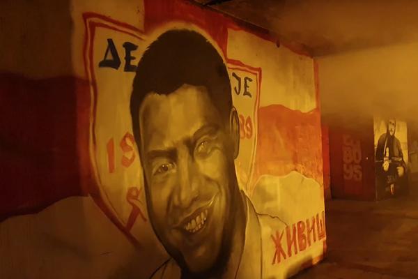 DELIJE NISU ZABORAVILE MARKA IVKOVIĆA: Bakljadom na Severu obeležili njegov rođendan!